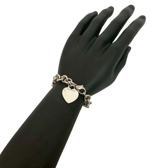 Tiffany & Co. Jewelry - TIFFANY Silver Heart Charm Bracelet